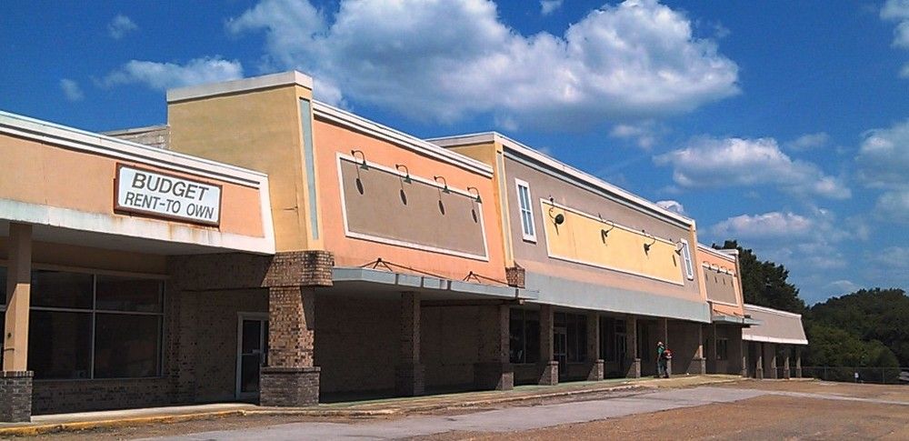 Hamilton Center: 225 Bexar Ave E, Hamilton, AL 35570